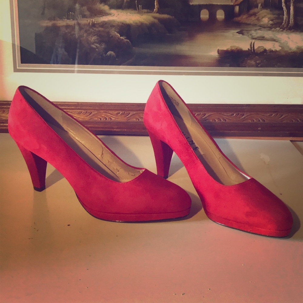 Nine West suede heels